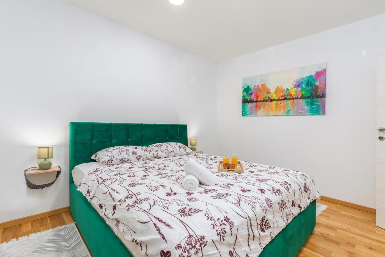 Apartment Lorilu Pula Buitenkant foto