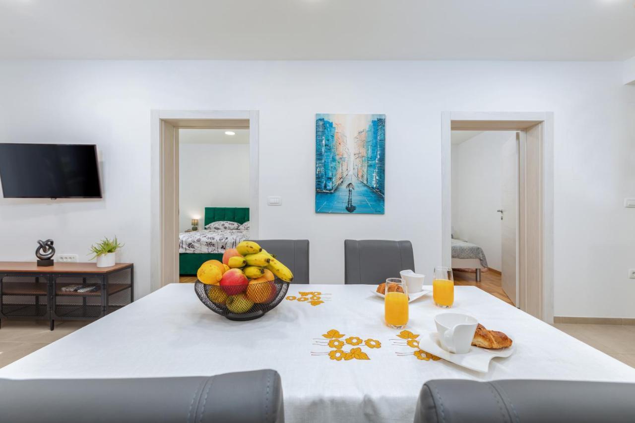 Apartment Lorilu Pula Buitenkant foto